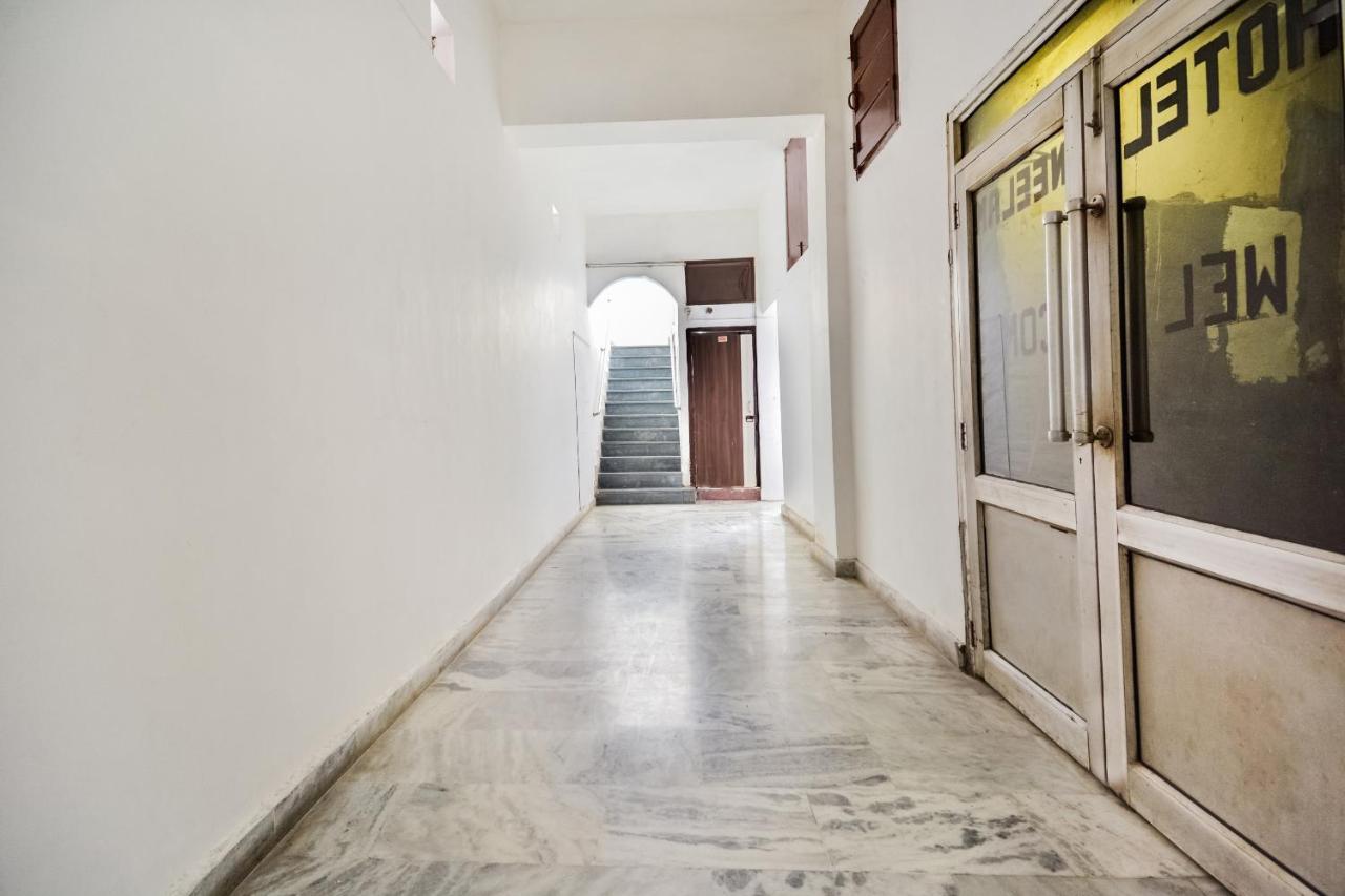 Oyo 46152 Hotel Neelam Karnal Ngoại thất bức ảnh